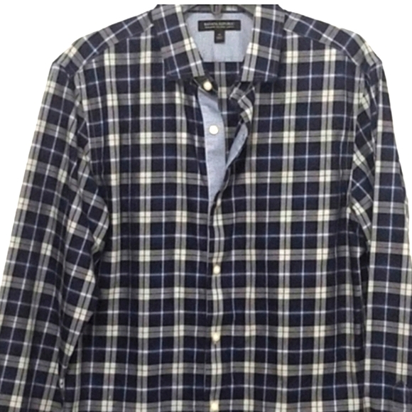 Banana Republic Blue Plaid Slim Fit Shirt. Medium 15 - 15 1/2 - Picture 2 of 10